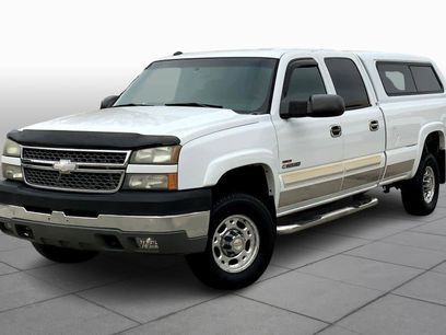 Used 2005 Chevrolet Silverado 2500 LS w/ Heavy-Duty Power Package