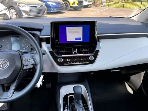 Certified 2025 Toyota Corolla LE image 7