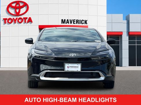 New 2026 Toyota Prius Plug-In Hybrid FWD image 8