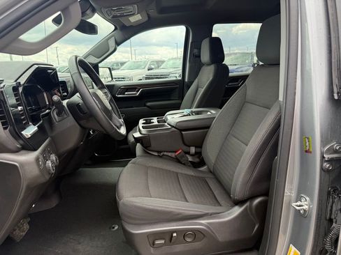 Used 2024 Chevrolet Silverado 1500 LT image 6