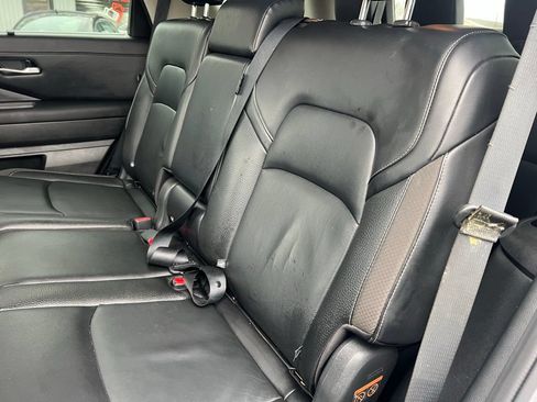 Used 2023 Nissan Pathfinder SL w/ Cargo Package AWD/4WD image 16