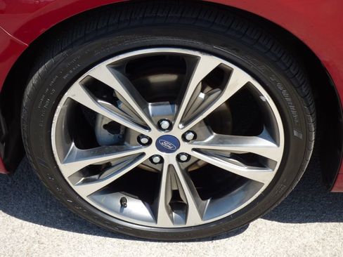 Used 2017 Ford Fusion Titanium FWD image 8