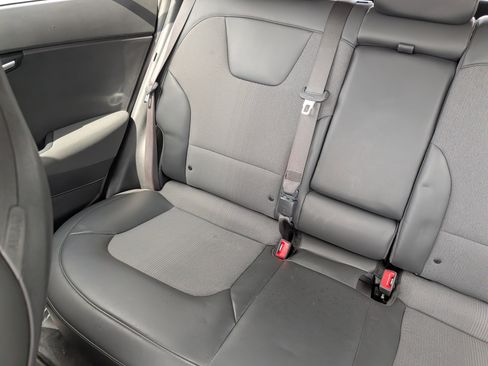 Certified 2023 Kia Niro Wind FWD image 12