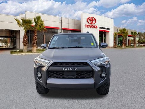 Used 2022 Toyota 4Runner SR5 image 10