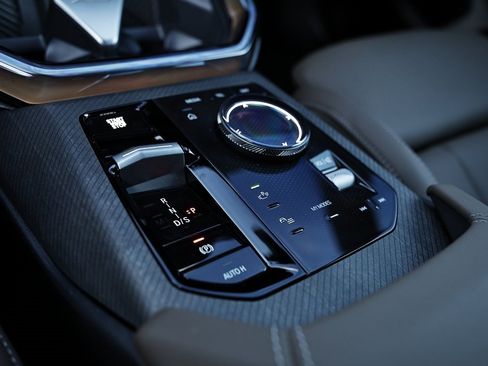 Used 2026 BMW X3 xDrive30 w/ Premium Package image 37