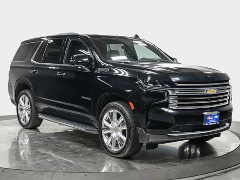Used 2022 Chevrolet Tahoe High Country AWD/4WD image 9