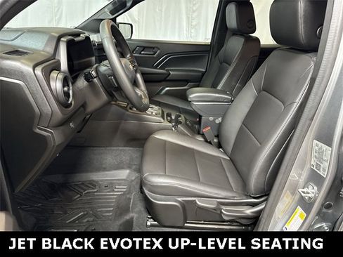 Used 2023 Chevrolet Colorado W/T image 10