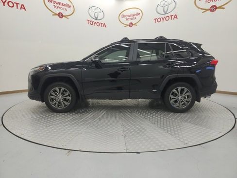 Certified 2024 Toyota RAV4 XLE Premium image 5