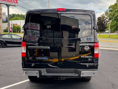 Used 2018 Nissan NV 3500 SV w/ Navigation Package RWD image 5