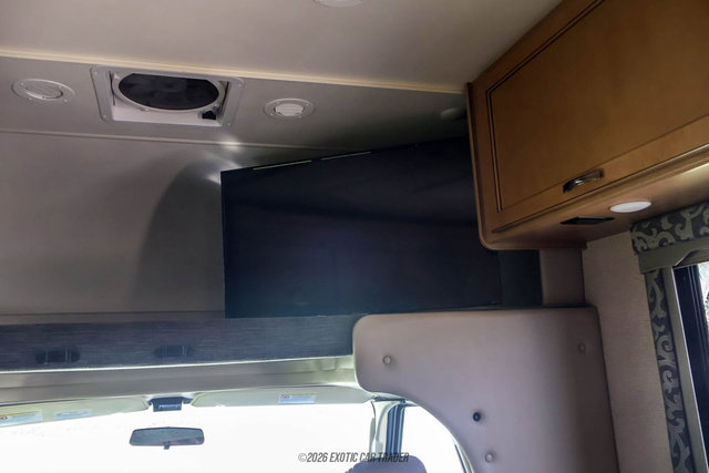 Used 2017 Ford E-450 and Econoline 450 Super Duty w/ Motorhome Prep Package RWD image 46