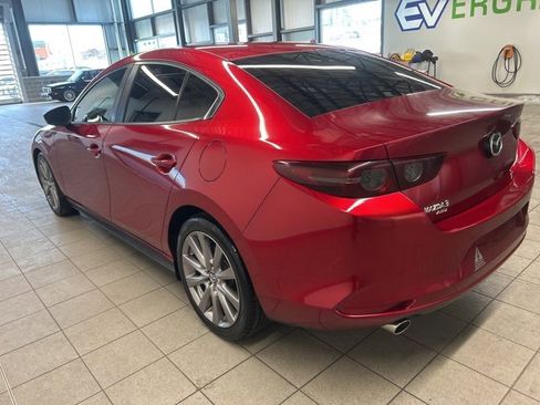 Used 2019 MAZDA MAZDA3 AWD Sedan w/ Select Package image 4
