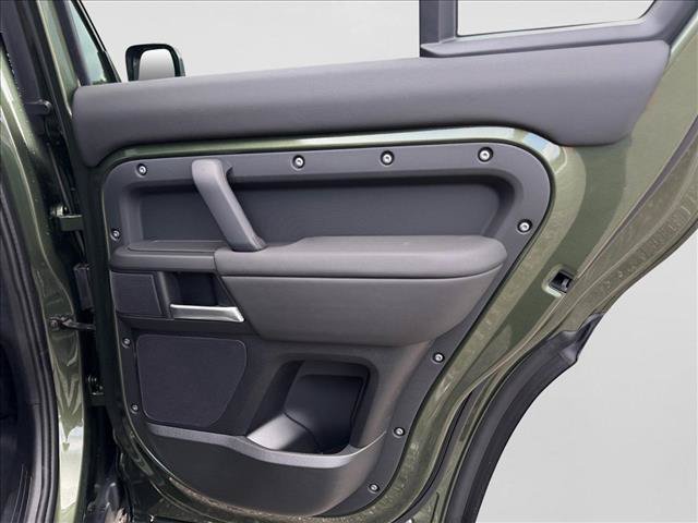 New 2026 Land Rover Defender 110 X-Dynamic SE AWD/4WD image 21