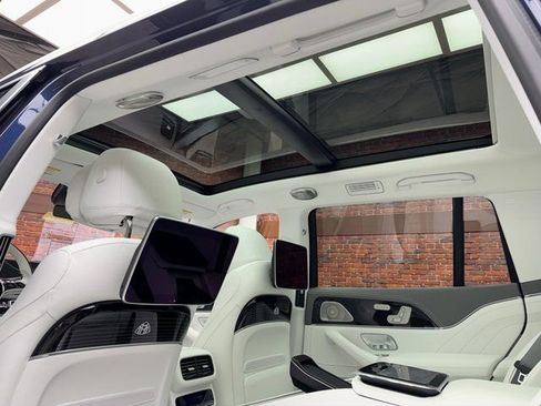 New 2026 Mercedes-Benz Maybach GLS 600 Maybach GLS 600 image 3