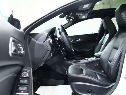 Certified 2019 Mercedes-Benz CLA 250 4MATIC image 4