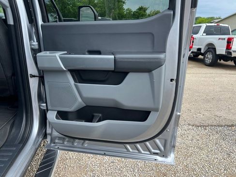 Used 2023 Ford F350 XLT w/ Camper Package AWD/4WD image 17