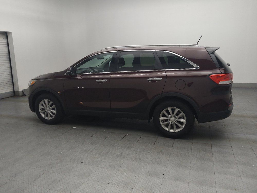 Used 2017 Kia Sorento FWD image 3