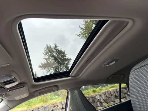 Certified 2024 Subaru Crosstrek 2.0i Premium AWD/4WD image 17