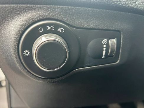 Used 2018 Jeep Compass Sport AWD/4WD image 22