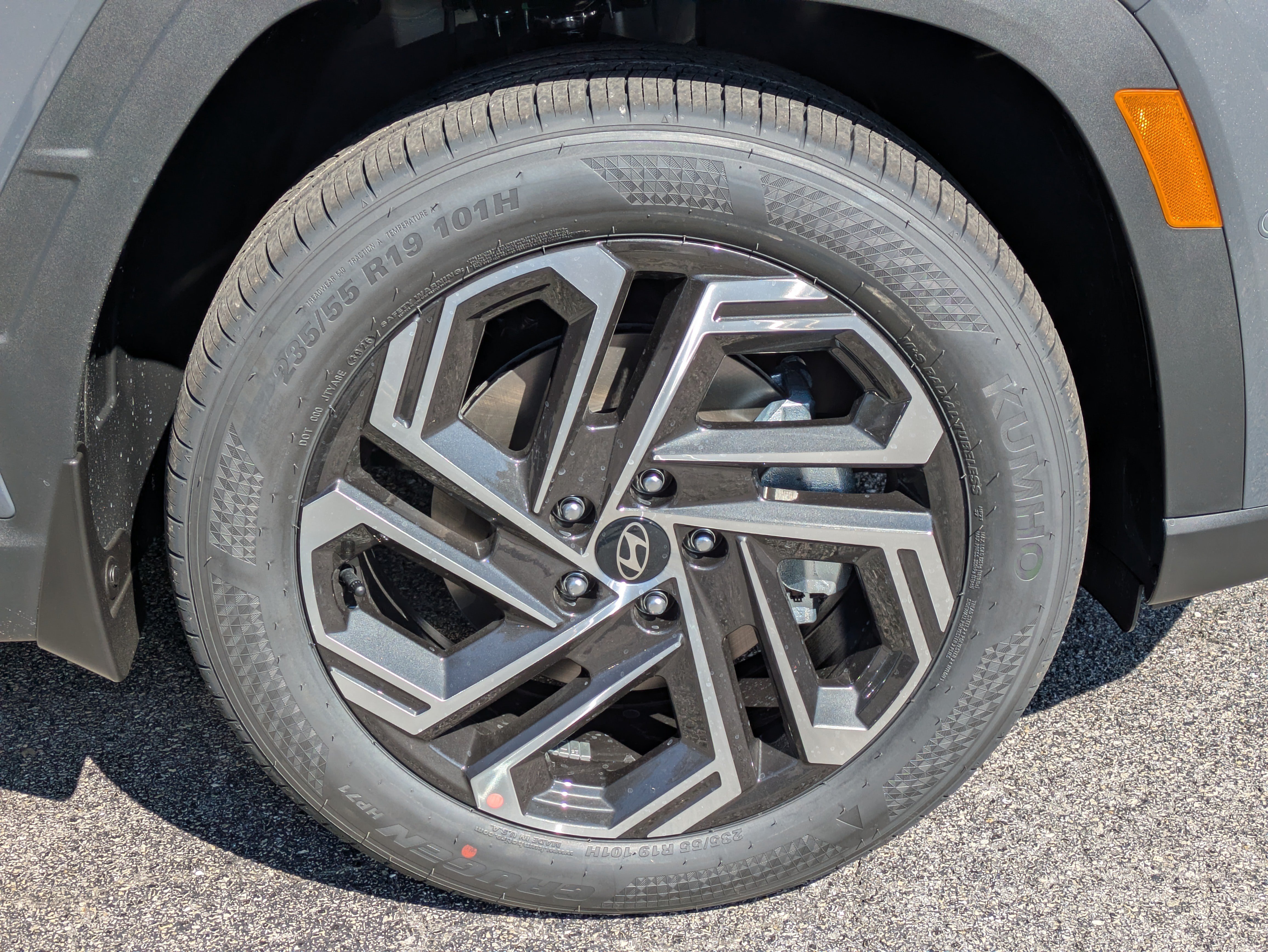 New 2026 Hyundai Tucson Limited FWD image 11