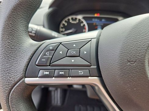 Used 2023 Nissan Altima 2.5 SV image 11