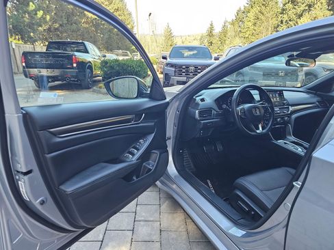 Used 2022 Honda Accord Sport image 21