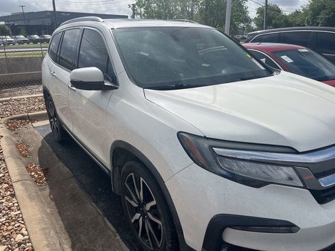 Used 2019 Honda Pilot Elite image 3