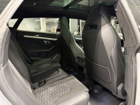 Used 2021 Lamborghini Urus image 20