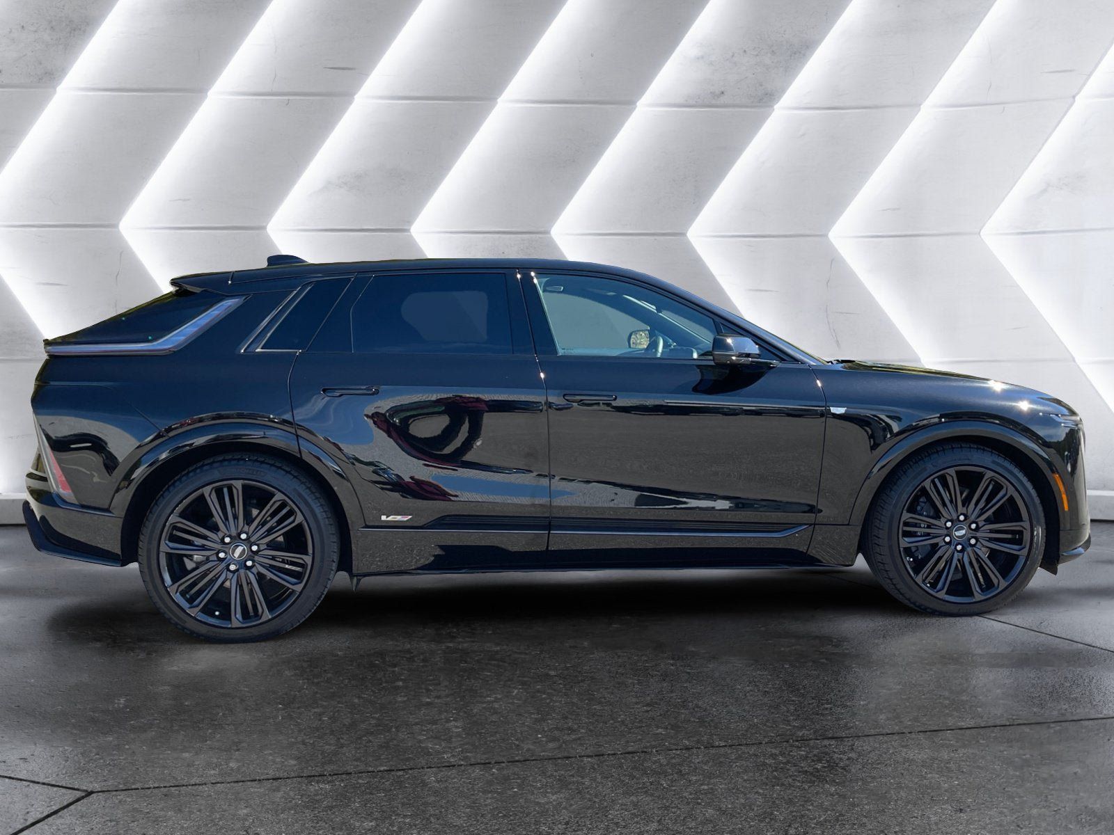 Certified 2026 Cadillac Lyriq V AWD/4WD image 7