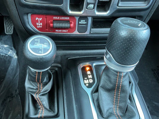 Used 2023 Jeep Gladiator Mojave w/ LED Lighting Group AWD/4WD image 25