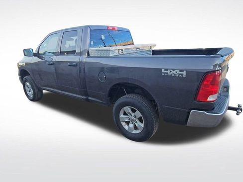 Used 2018 RAM 1500 Tradesman w/ Chrome Appearance Group RWD image 5