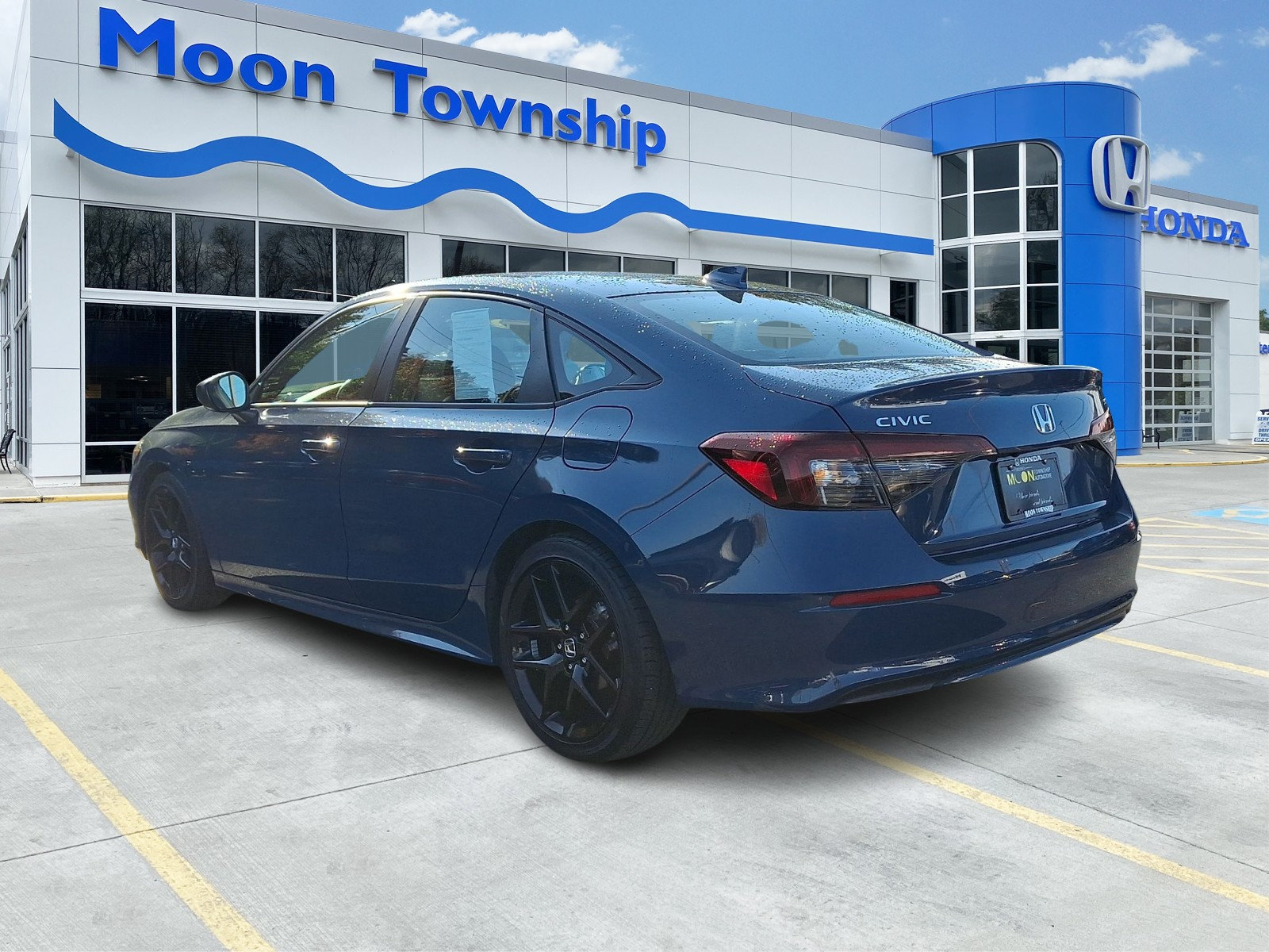 Used 2025 Honda Civic Sport image 4