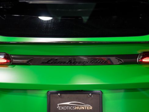 Used 2023 Lamborghini Urus Performante AWD/4WD image 30