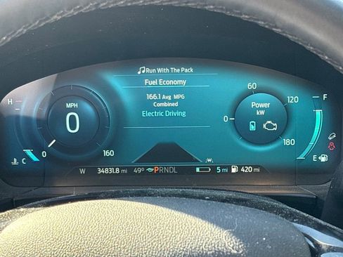 Used 2022 Ford Escape Titanium image 21