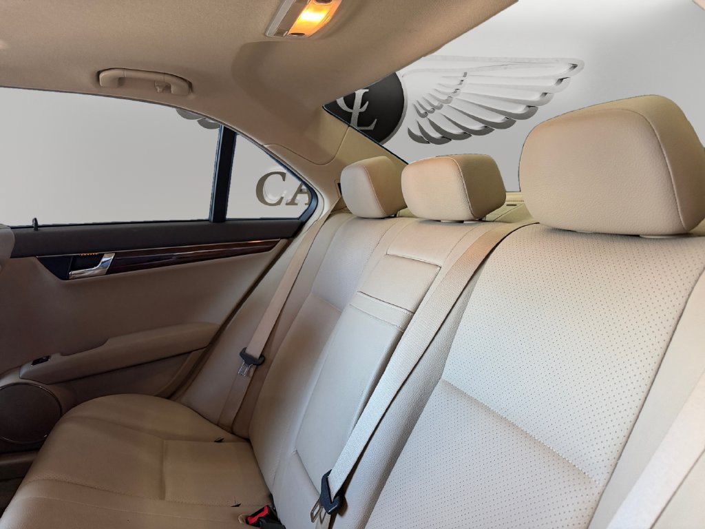 Used 2010 Mercedes-Benz C 300 Sedan w/ Multimedia Pkg image 13