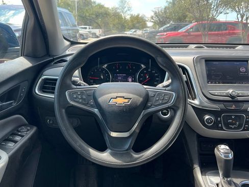 Used 2020 Chevrolet Equinox LT w/ LPO, Floor Liner Package FWD image 15