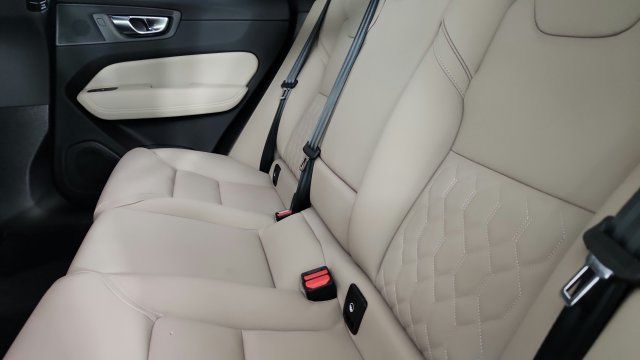 Certified 2026 Volvo XC60 B5 Plus w/ Protection Package Premier AWD/4WD image 44