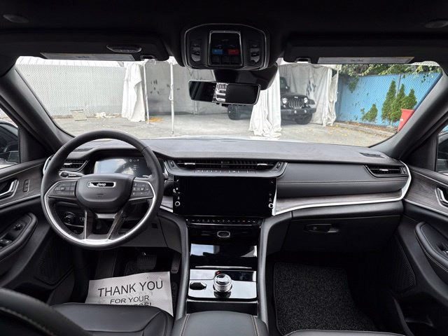 New 2026 Jeep Grand Cherokee Limited AWD/4WD image 5