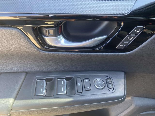 Used 2025 Honda CR-V Sport Touring image 14
