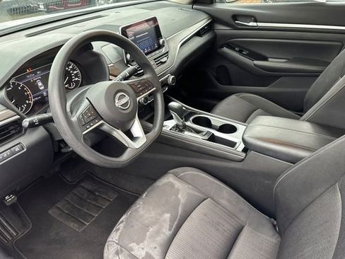 Used 2023 Nissan Altima 2.5 SV image 10