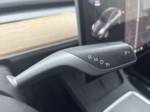 Used 2021 Tesla Model Y 2WD image 28