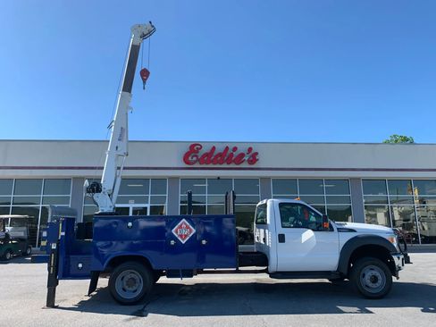 Used 2015 Ford F550 4x4 Regular Cab Super Duty image 36