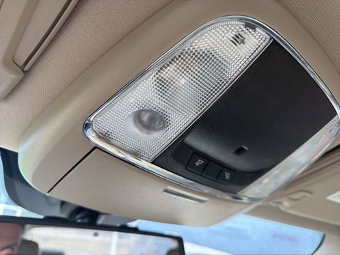 Used 2014 Chrysler 300 image 19