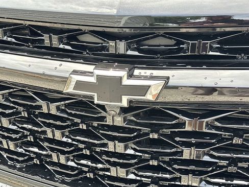 New 2026 Chevrolet Traverse RS w/ LPO, Floor Liner Package FWD image 10
