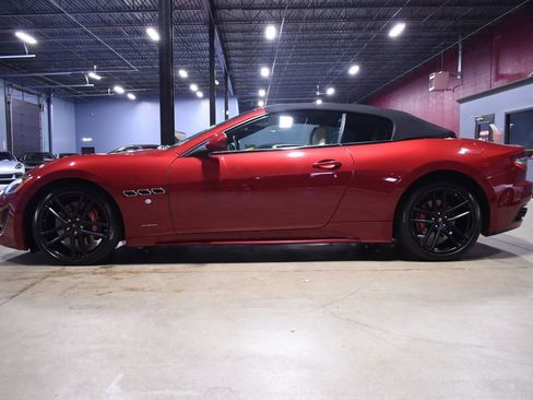 Used 2016 Maserati GranTurismo Sport image 12