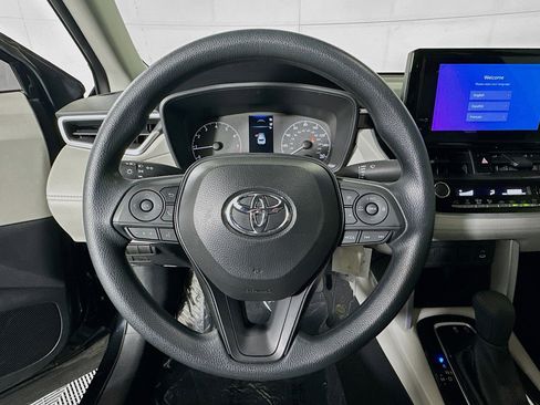 Certified 2025 Toyota Corolla Cross L image 15