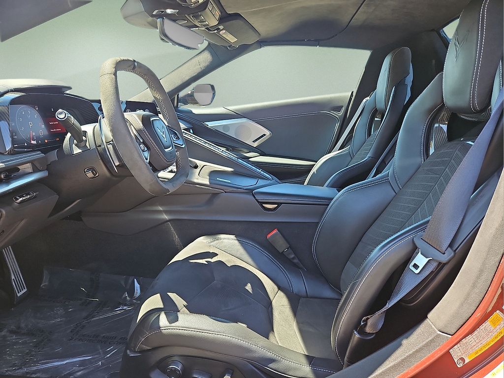 Used 2022 Chevrolet Corvette Stingray Premium Conv w/ Z51 Performance Package RWD image 16
