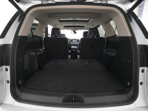 Used 2017 GMC Acadia Denali w/ Technology Package AWD/4WD image 10