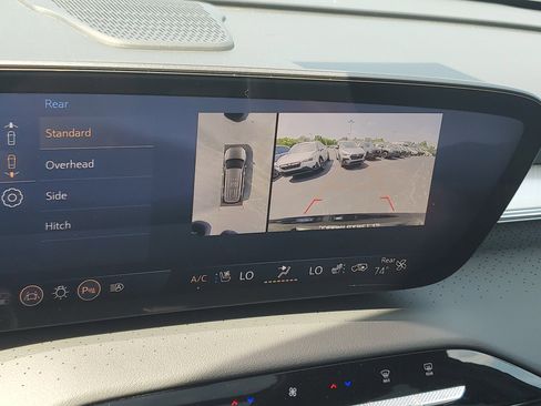 Used 2025 Buick Enclave Avenir w/ Trailering Package, 5000 lbs. AWD/4WD image 25