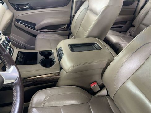 Used 2019 GMC Yukon XL SLT w/ Open Road Package image 20