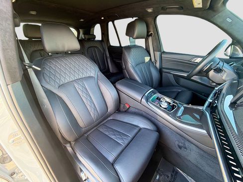 Used 2024 BMW X5 M60i image 15